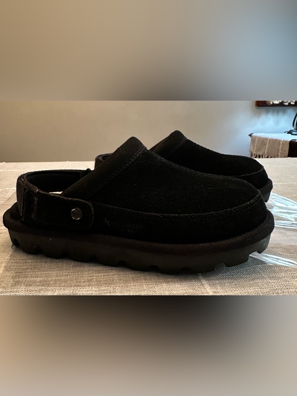 Koolaburra by UGG Suede Clog Shoes Womens 7 Black Lug Sole Gorpcore Streetwear - Picture 3 of 8